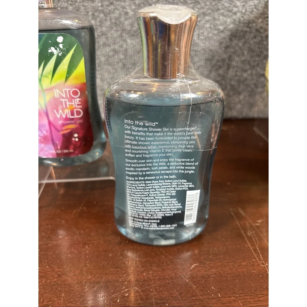 2~Bath & body Works~Into The Wild Shower gel~Signature Collection 10 FL‎ oz